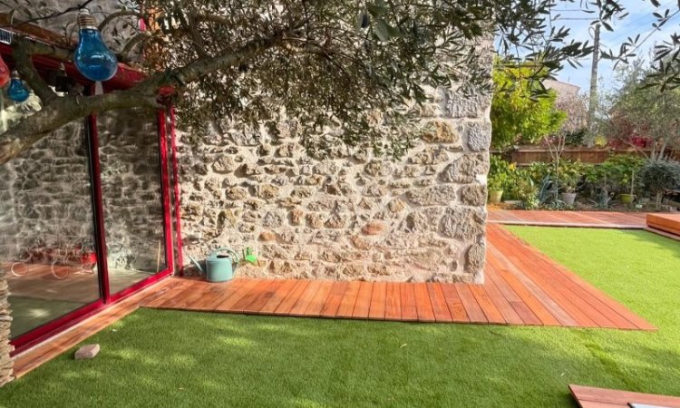 Conception, fabrication et pose d'une terrasse mobile à Carcassonne